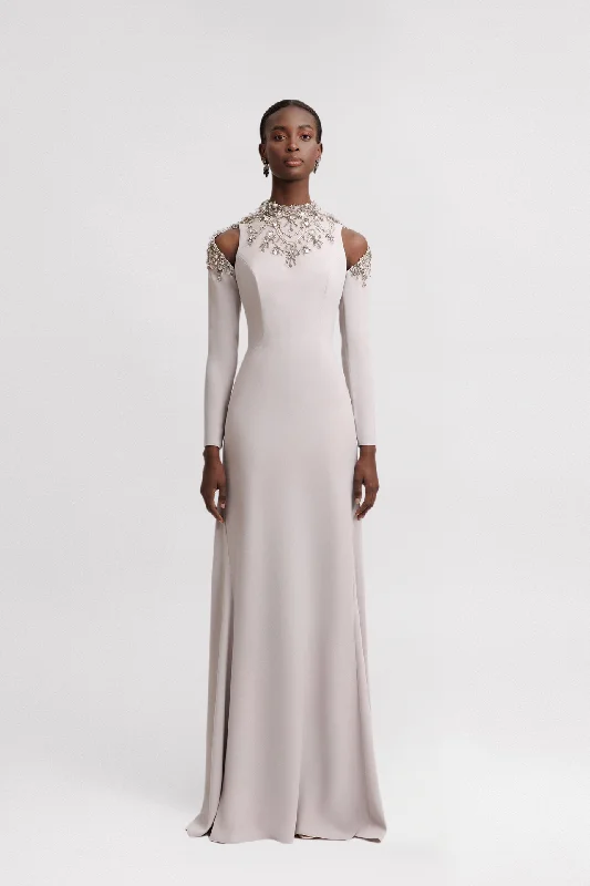 Exposed shoulders beaded crepe dress