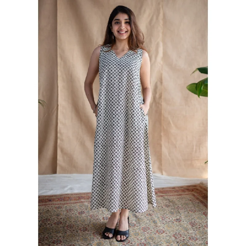 The Indian Ethnic Co. Off White Fakira Mul Dress