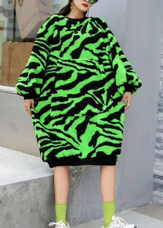 Comfy O Neck Thick Sweater Dress Outfit Plus Size Green Striped Knitwear Dress Embroidered Appliqued Beaded Comfy O Neck Thick Sweater Dress Outfit Plus Size Green Striped Knitwear Dress Embroidered Appliqued Beaded