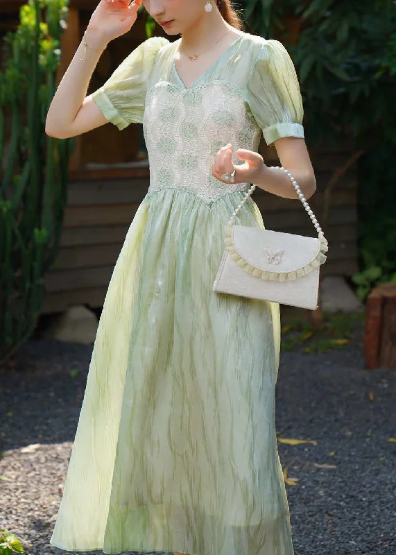 New Green V Neck Lace Patchwork Long Dress Summer Turtleneck Warm Winter