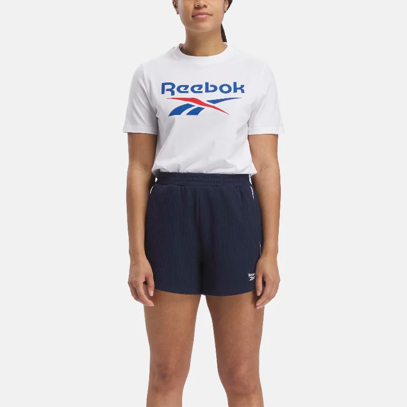 Reebok Identity Big Logo T-Shirt White Front Pockets Side Pockets Patch Pockets