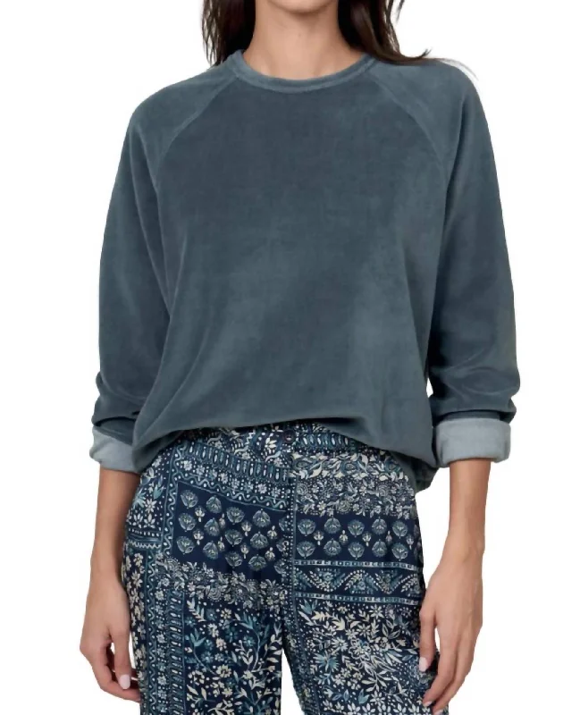Tabule Knit Pullover In Charcoal Plunging Neck Pullover