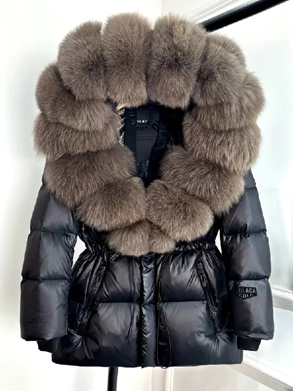 Elegant Black & Gold Plus Size Duck Down Jacket with Removable Fur – Chic & Cozy