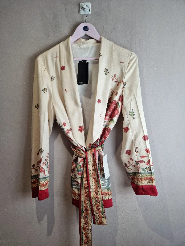 Hey Pretty satin Oriental inspired blazer, new- Medium Women's Business Blazer